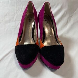 Chic Multicolor Heels